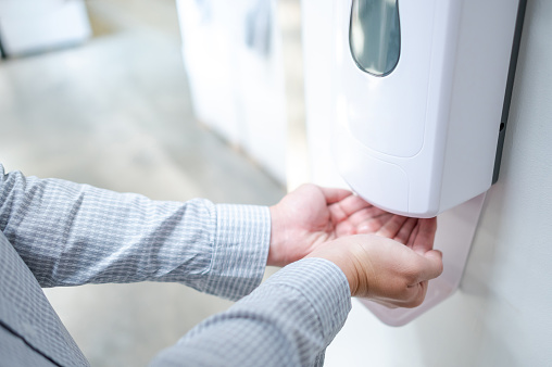 Read more about the article Global Hand Sanitiser Dispenser Market to be Driven by rising usage of hand Sanitiser Dispensing Machines in Commercial Establishments in the Forecast Period of 2024-2032